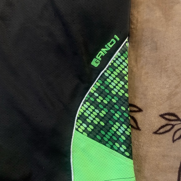 AND 1 - Picture 2 of 2